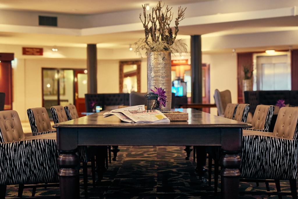 Hampshire Hotel - Newport Huizen Dış mekan fotoğraf