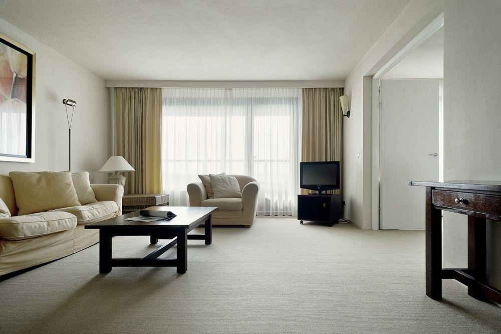 Hampshire Hotel - Newport Huizen Dış mekan fotoğraf