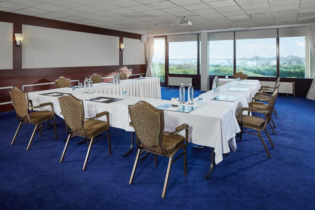 Hampshire Hotel - Newport Huizen Dış mekan fotoğraf