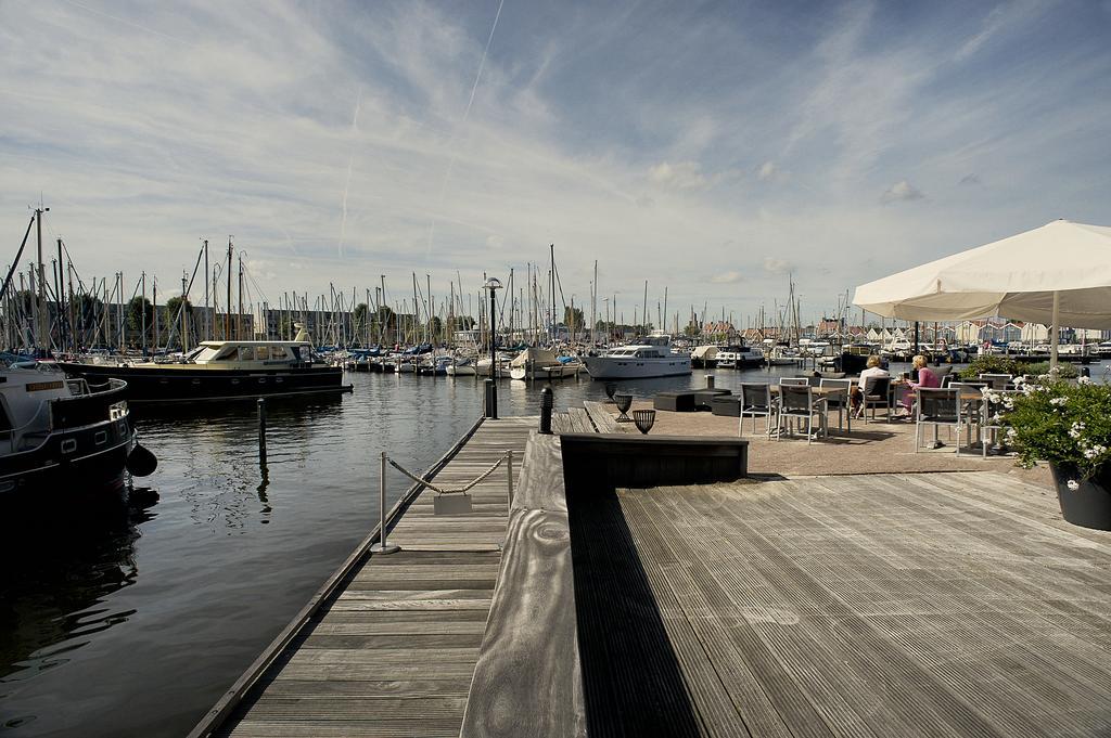 Hampshire Hotel - Newport Huizen Dış mekan fotoğraf
