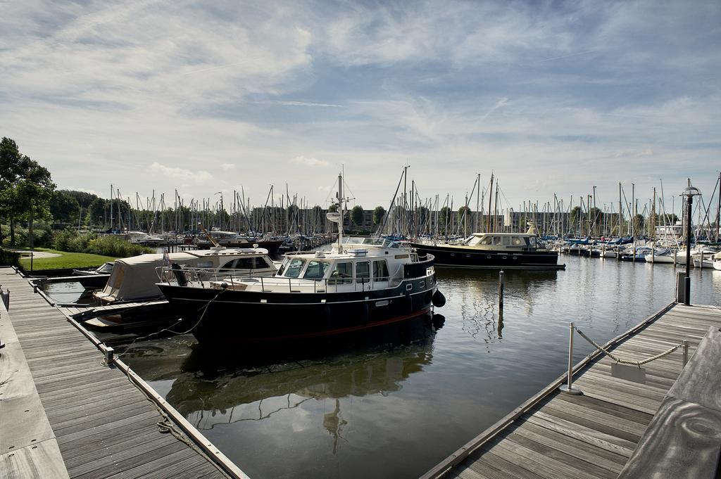 Hampshire Hotel - Newport Huizen Dış mekan fotoğraf
